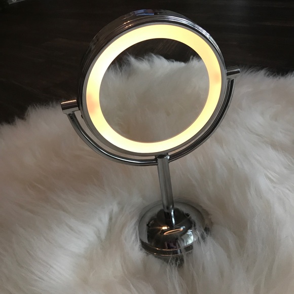 Conair Lighted Vanity Makeup Mirror 1x 5x Magnify